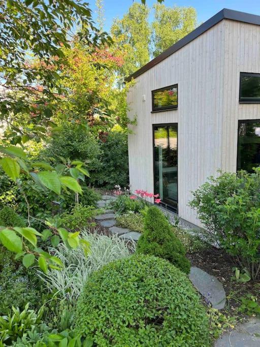 Mini House Villa Gribbylund Exteriör bild